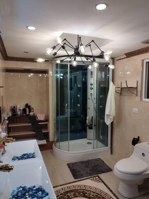 Apartamento Penthouse con Jacuzzi y Chimenea