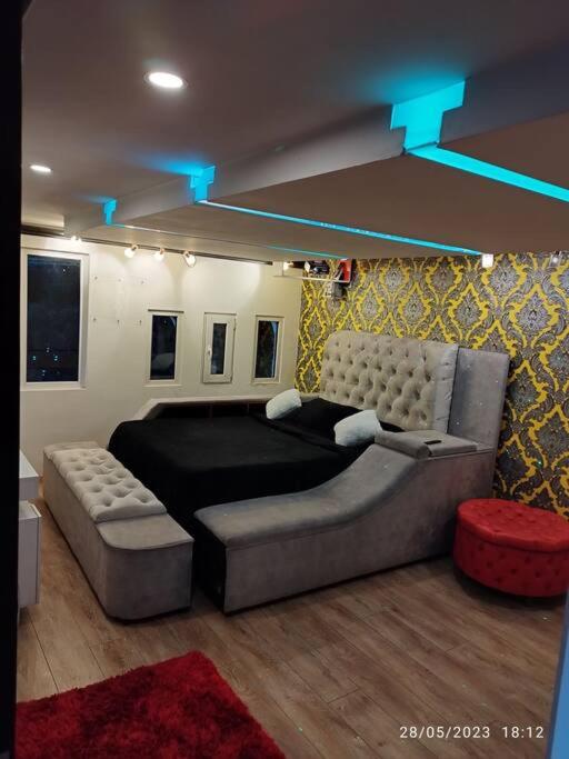 Apartamento Penthouse con Jacuzzi y Chimenea