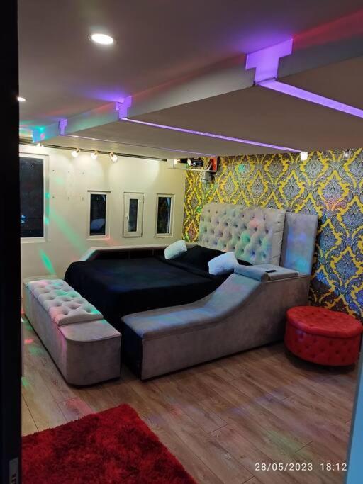 Apartamento Penthouse con Jacuzzi y Chimenea