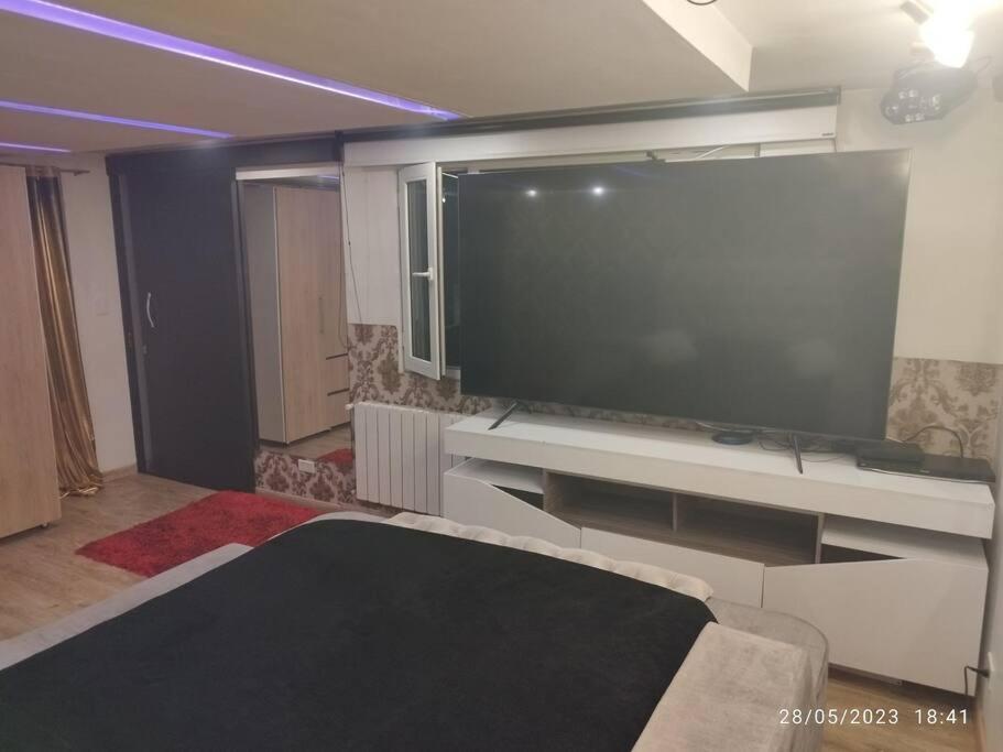 Apartamento Penthouse con Jacuzzi y Chimenea