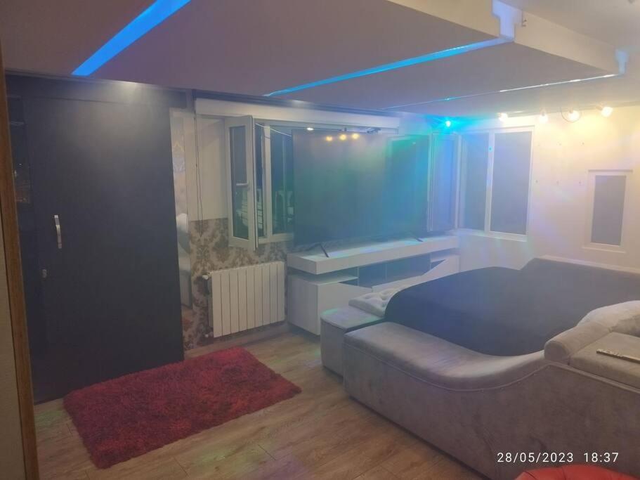 Apartamento Penthouse con Jacuzzi y Chimenea