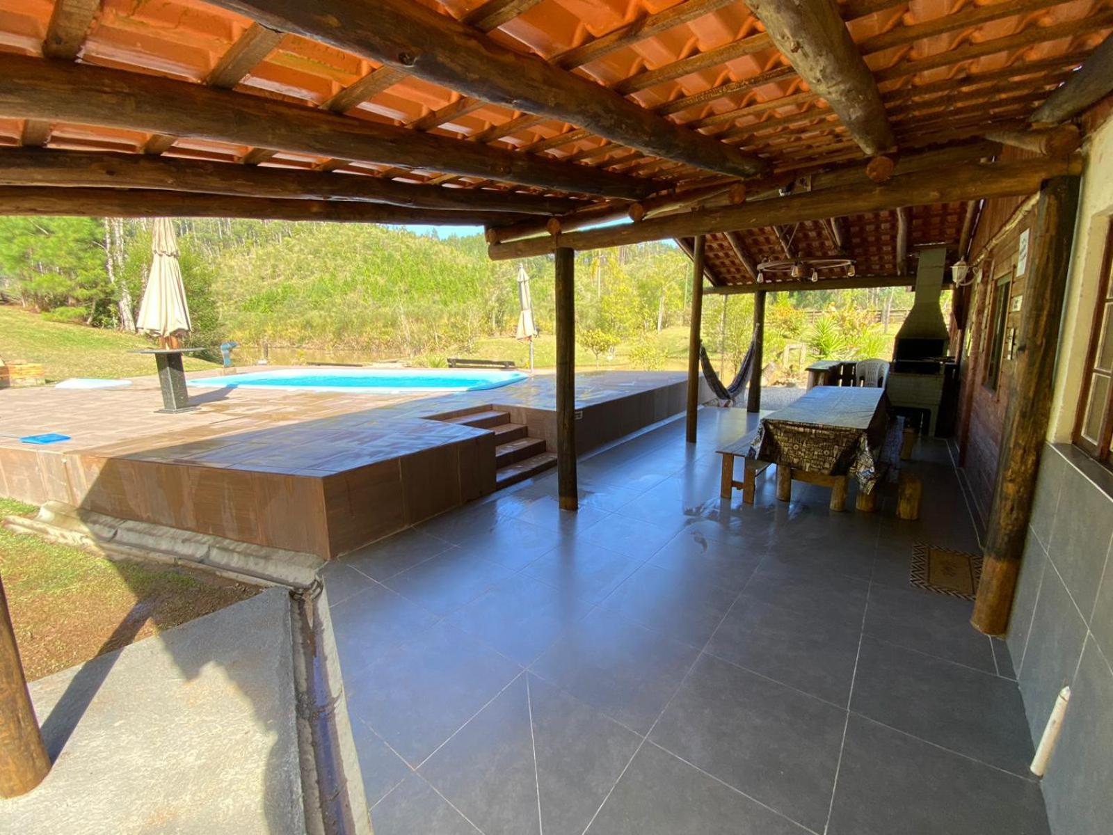 Chalé Cabana Sítio na Serra para amigos e familiares com Piscina
