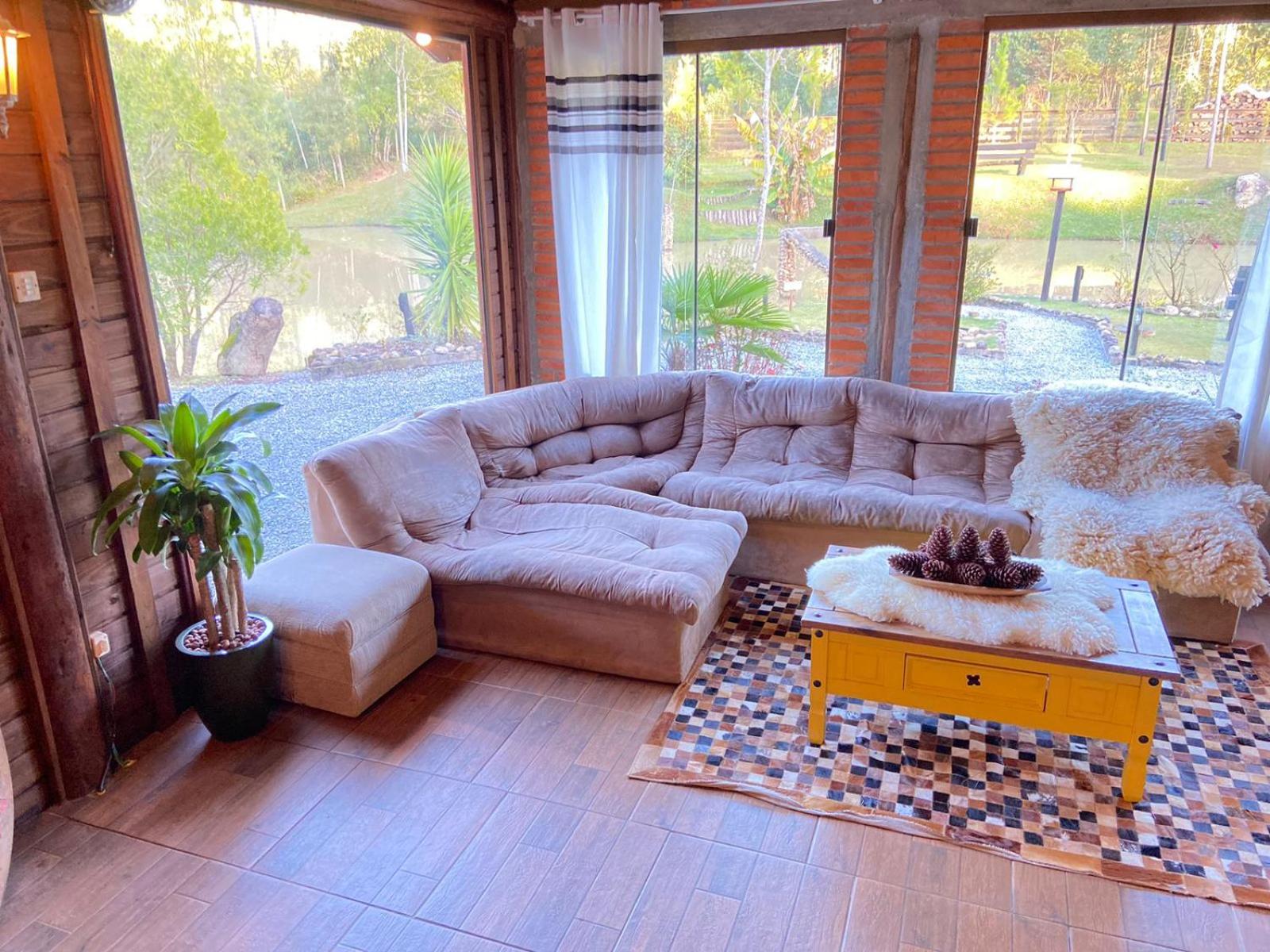 Chalé Cabana Sítio na Serra para amigos e familiares com Piscina