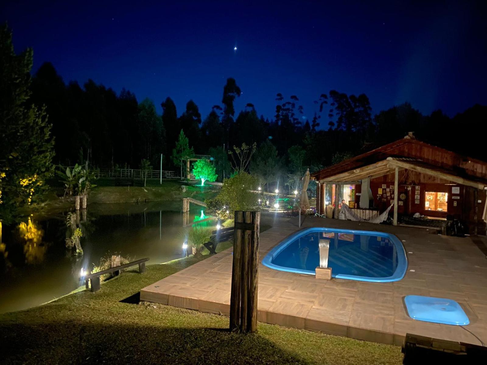 Chalé Cabana Sítio na Serra para amigos e familiares com Piscina