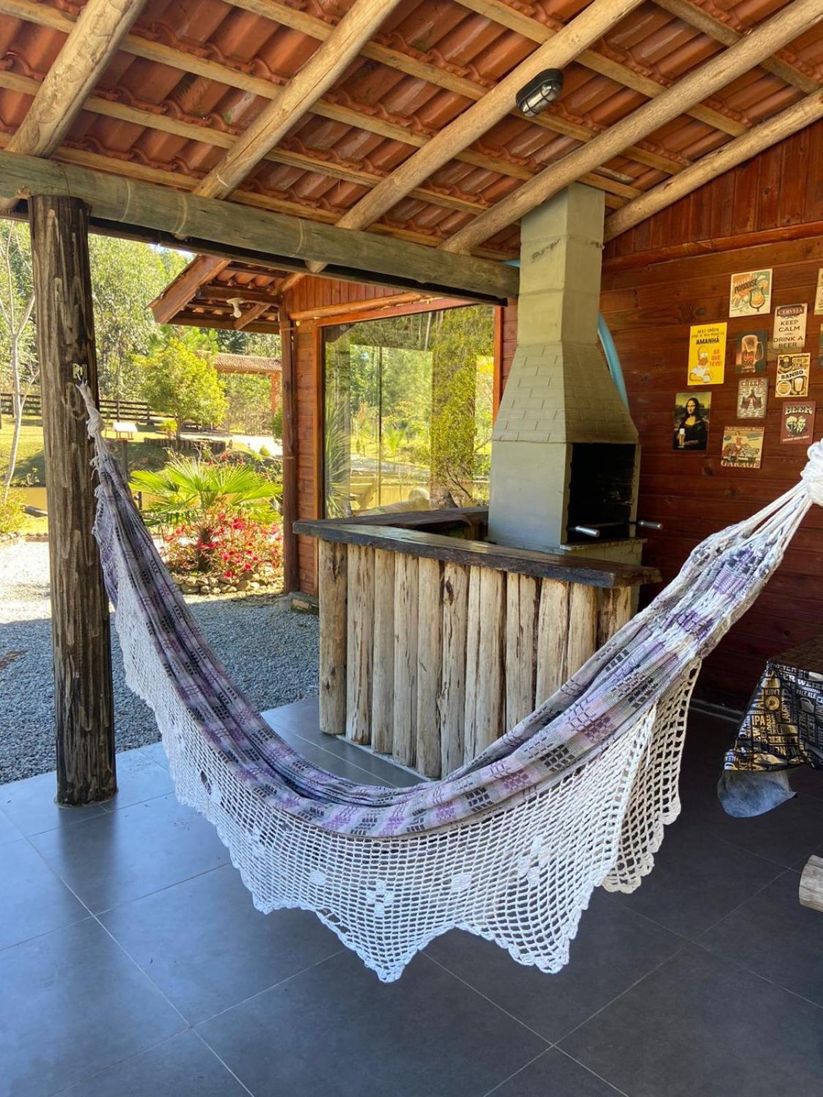 Chalé Cabana Sítio na Serra para amigos e familiares com Piscina