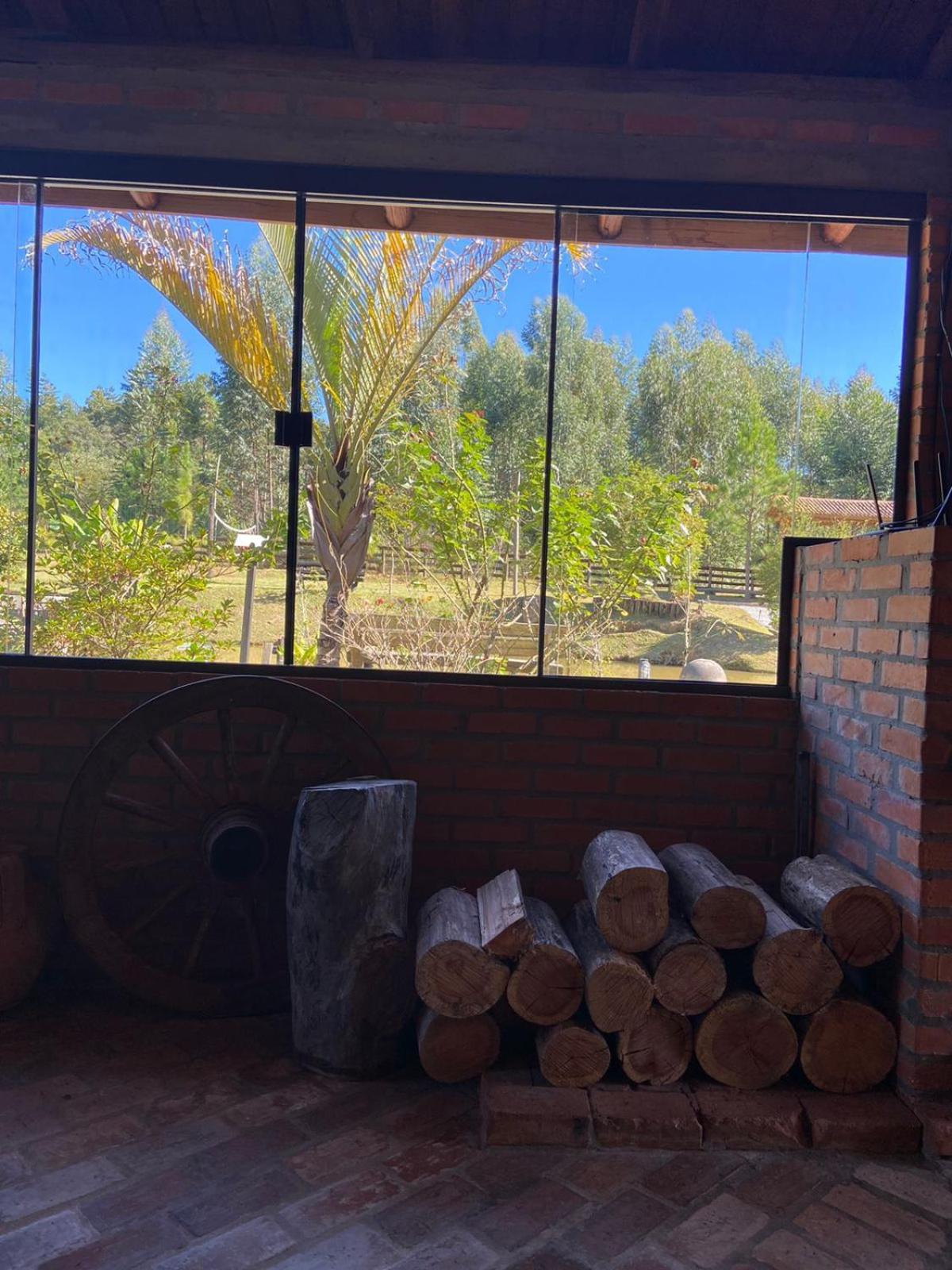 Chalé Cabana Sítio na Serra para amigos e familiares com Piscina