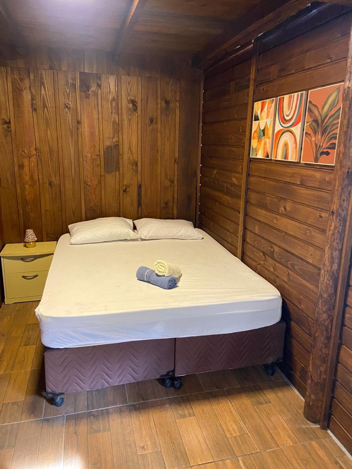 Chalé Cabana Sítio na Serra para amigos e familiares com Piscina
