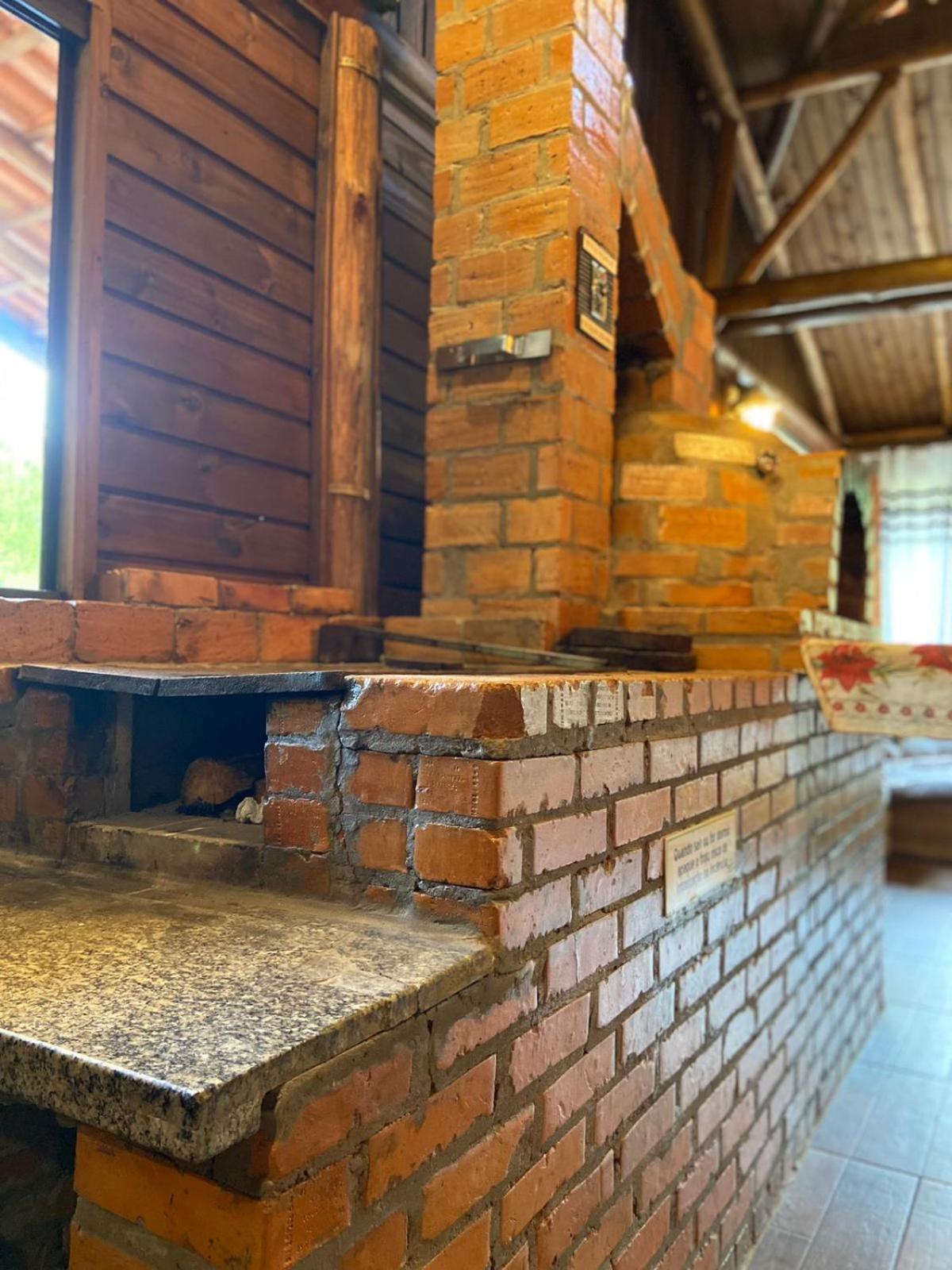 Chalé Cabana Sítio na Serra para amigos e familiares com Piscina