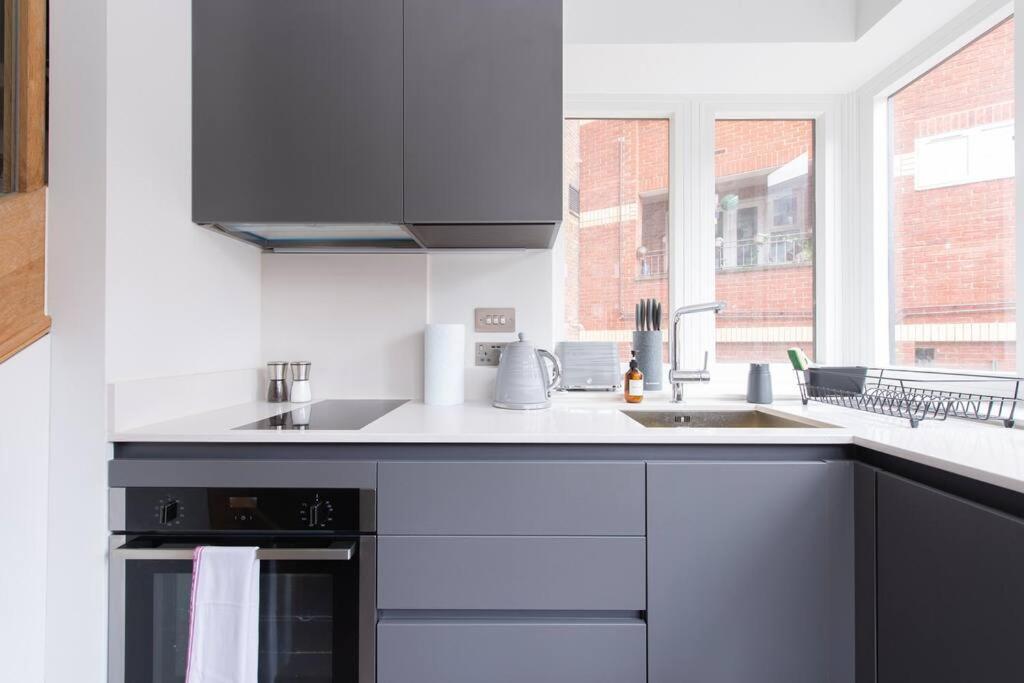 City Life Bliss Central Studio in Reading CHRL F3 view 2