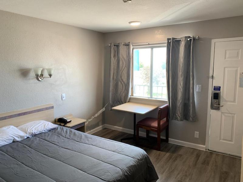 Express Inn Columbus