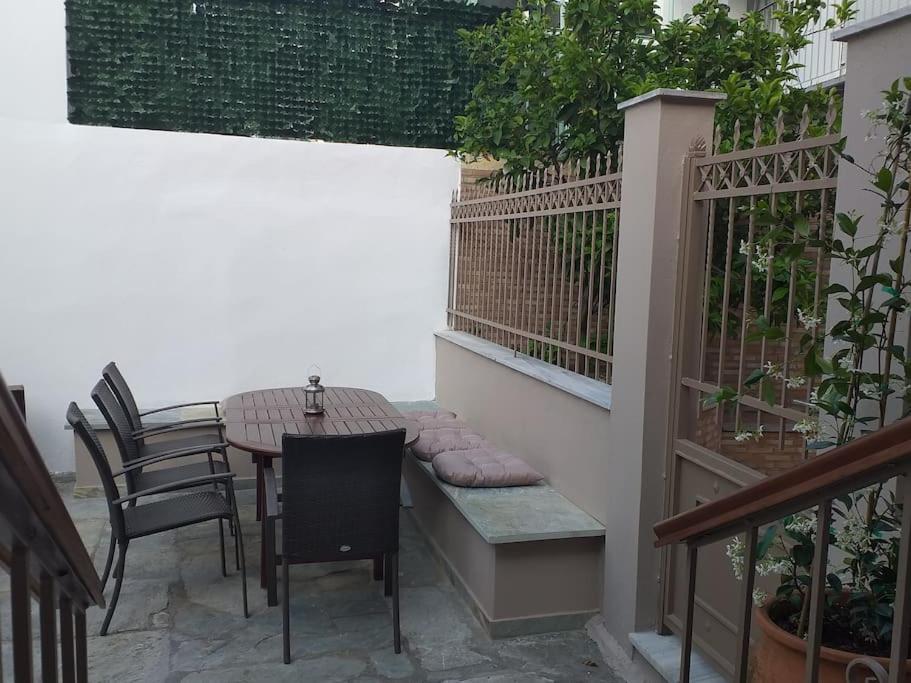 Aggeliki's place detached home with yard/parking view 3