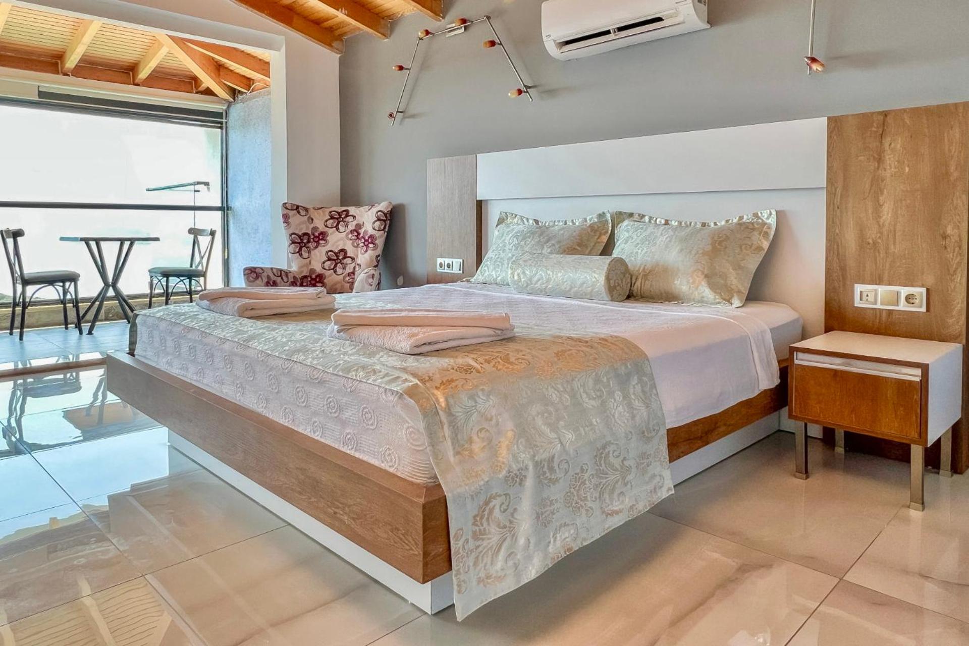 Stonehillkaş - Image 111