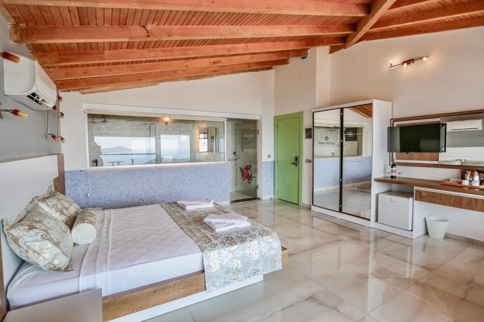 Stonehillkaş - Image 113