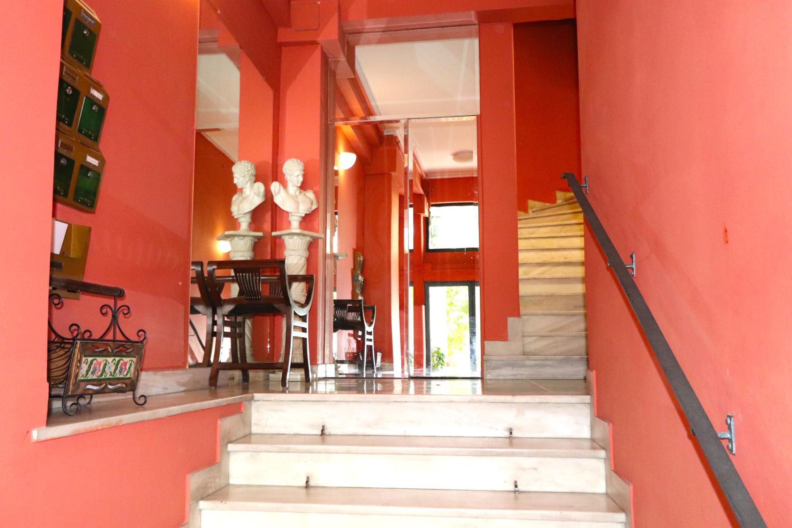 Modern Studio in Vibrant Kolonaki Area