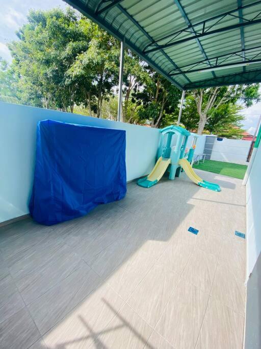 NS Vacation Home Muar with Kids Friendly Pool