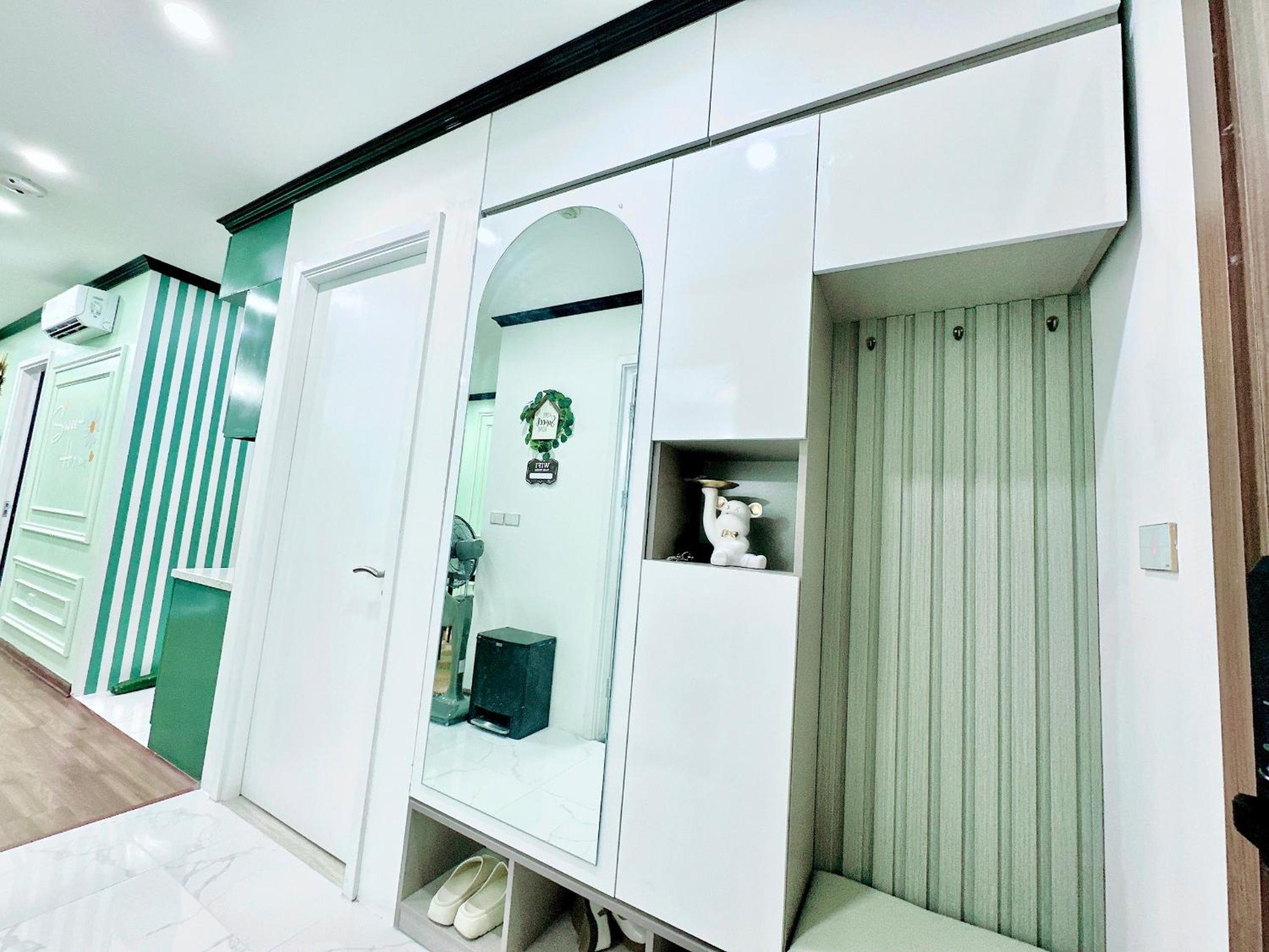 Green Diamond Luxury Apartment 15A11 view 2