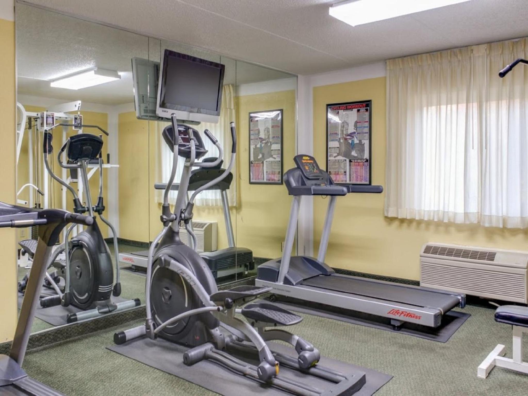 Club Hotel Nashville Inn Suites - Property Image 44