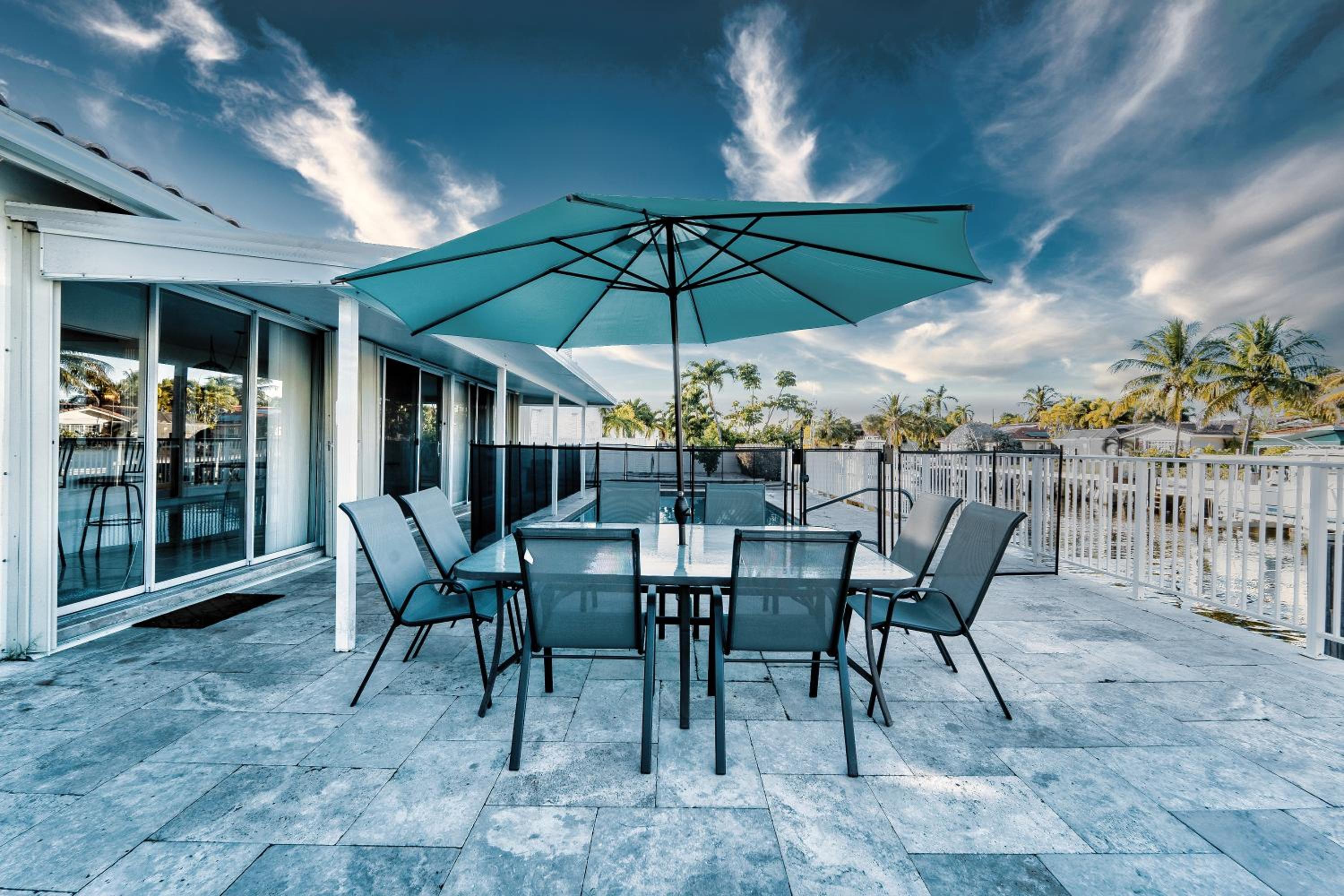 Waterfront Villa Heated Pool Spa Walk To Beach, photo 18