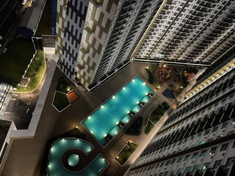 Condo with pool-Muslim friendly