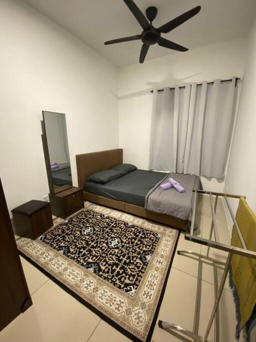 Condo with pool-Muslim friendly