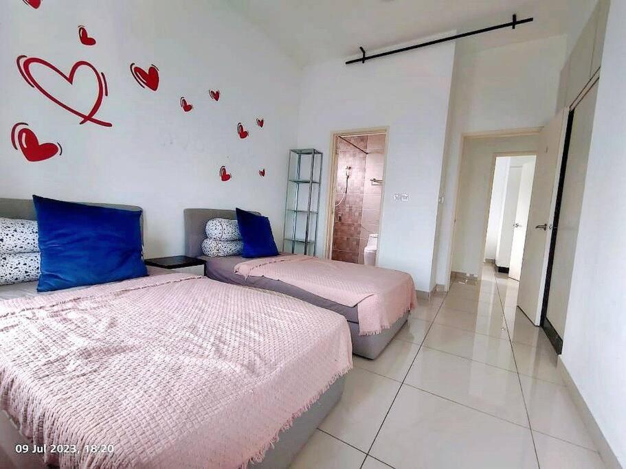 JB Town 3BR 6Pax Wifi Parking
