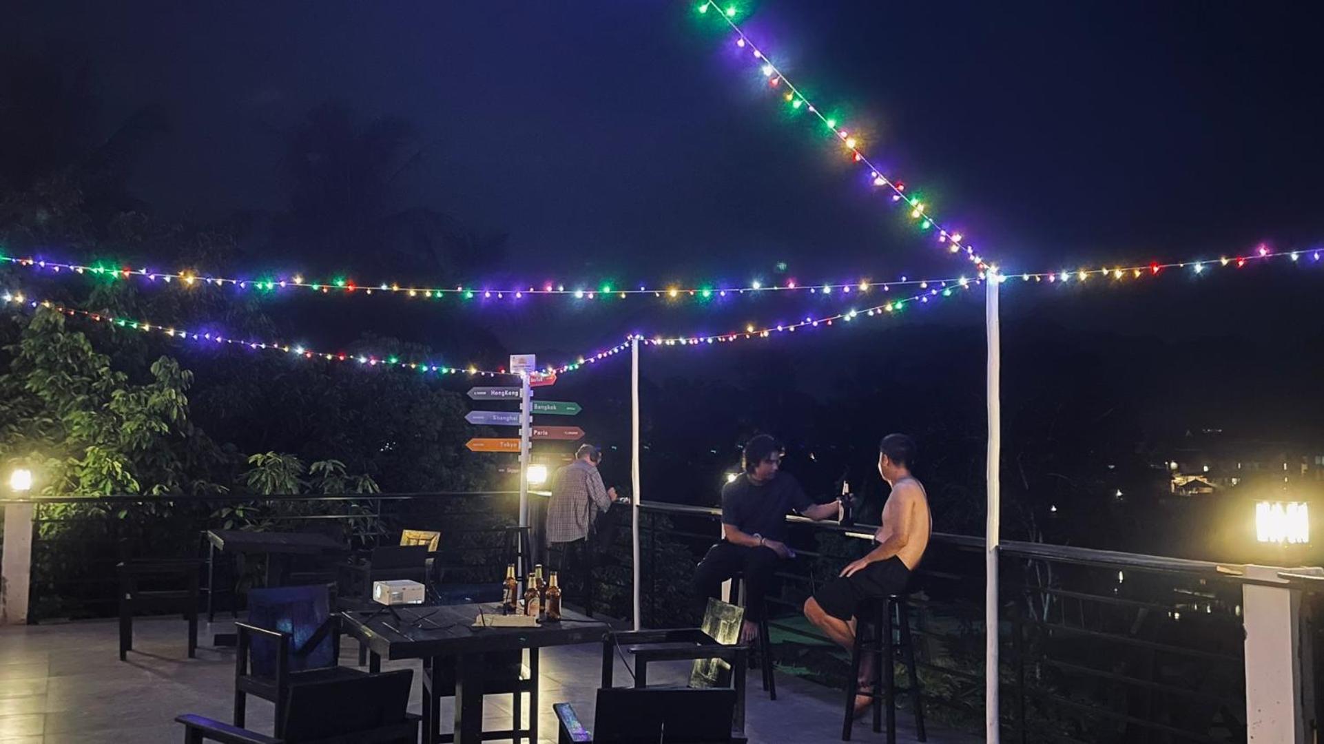 Meet sunset hostel Luangprabang
