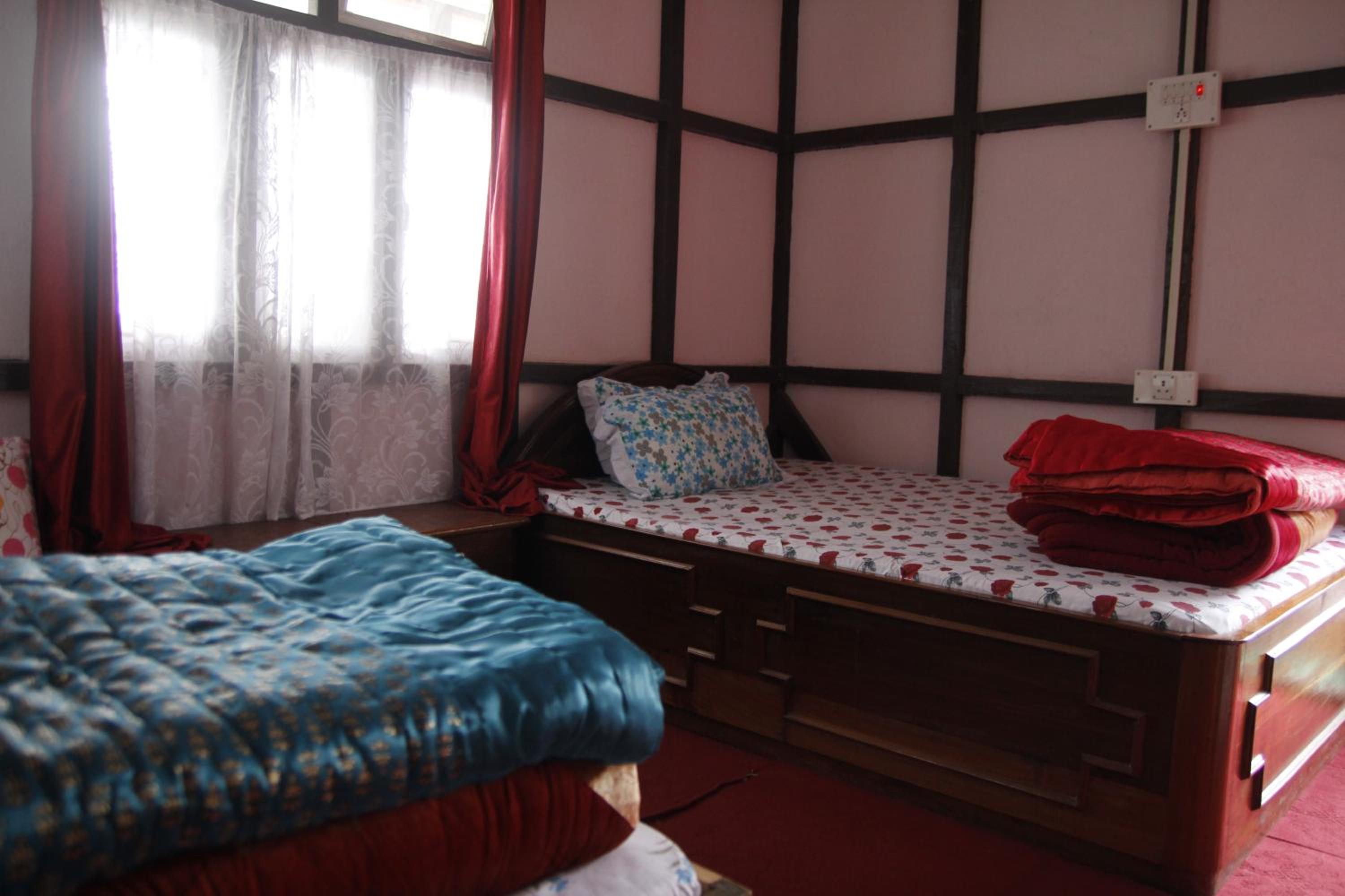Hitaishi Homestay - Bermiok view 3