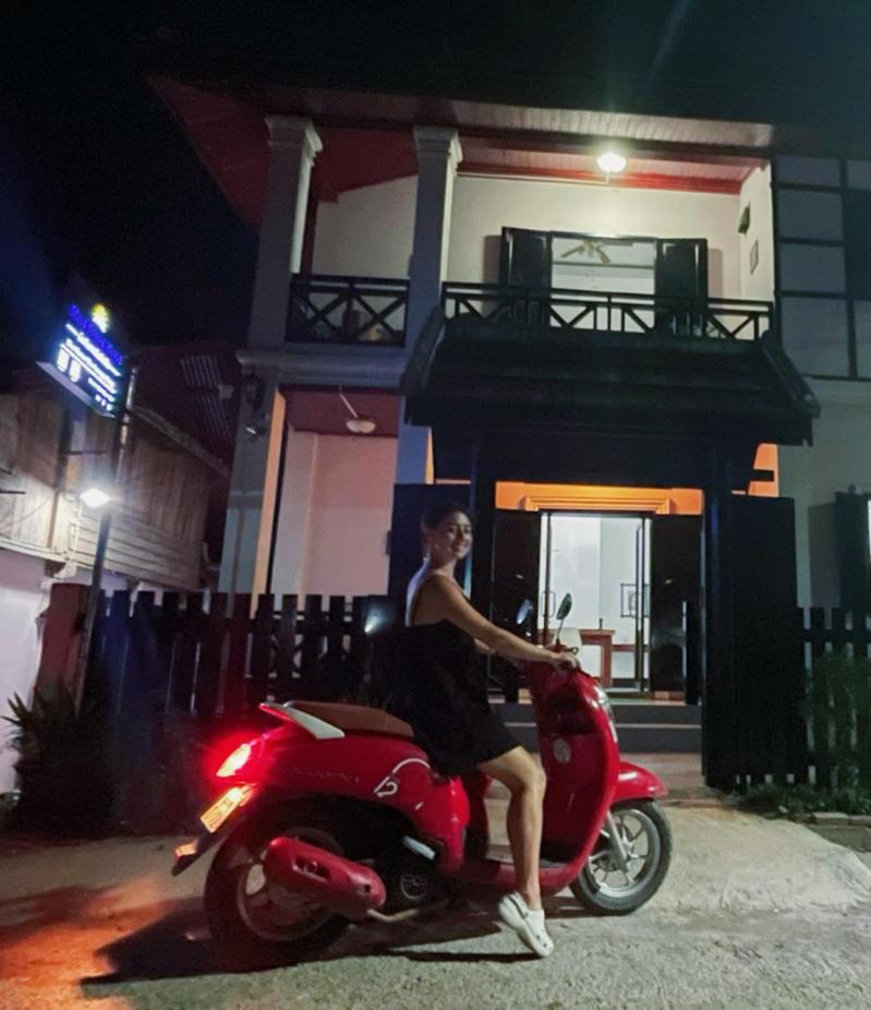 Meet sunset hostel Luangprabang