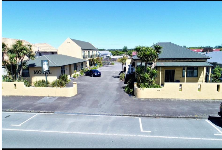 Palmcourt Motel