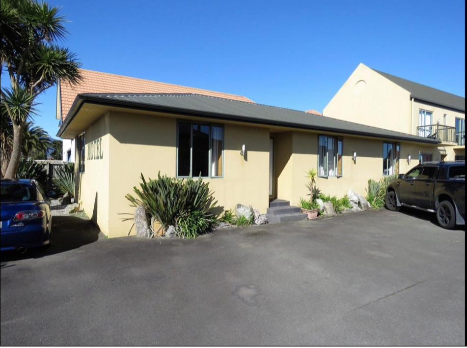 Palmcourt Motel