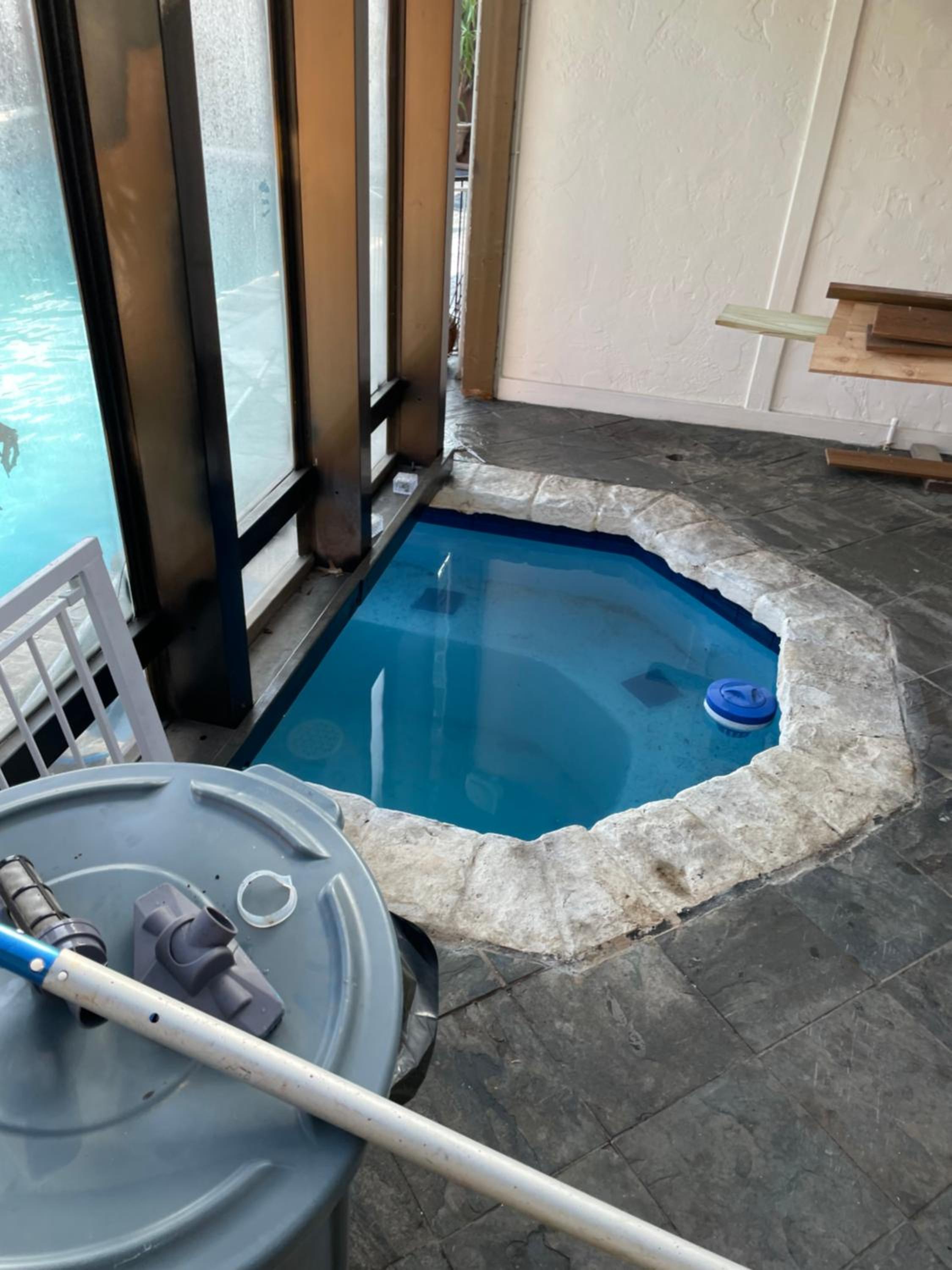 Plano single floor pool oasis
