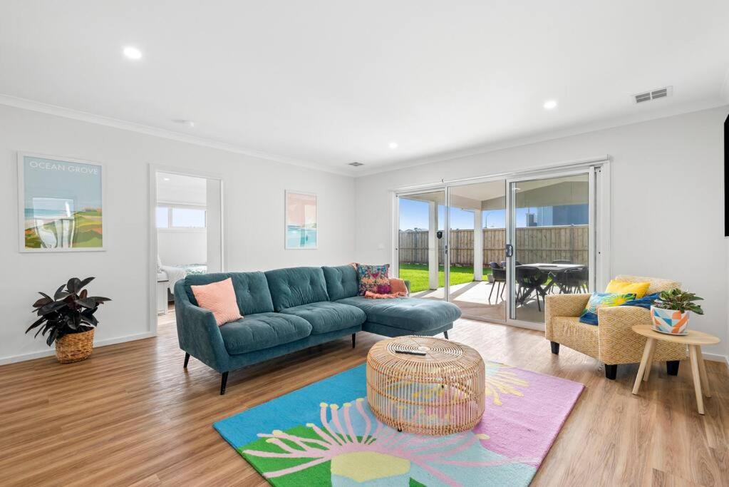The Point- Views, Luxury, Brand new, Sleeps 10, Wineries, Golf, Adventure Park, Beaches