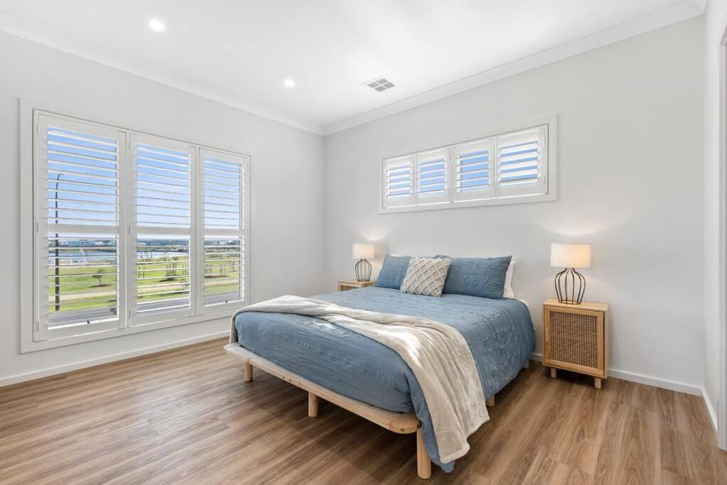 The Point- Views, Luxury, Brand new, Sleeps 10, Wineries, Golf, Adventure Park, Beaches