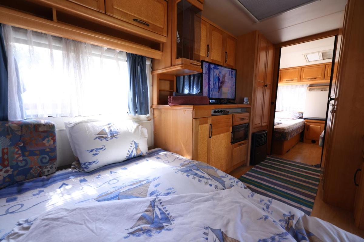 Photo 198