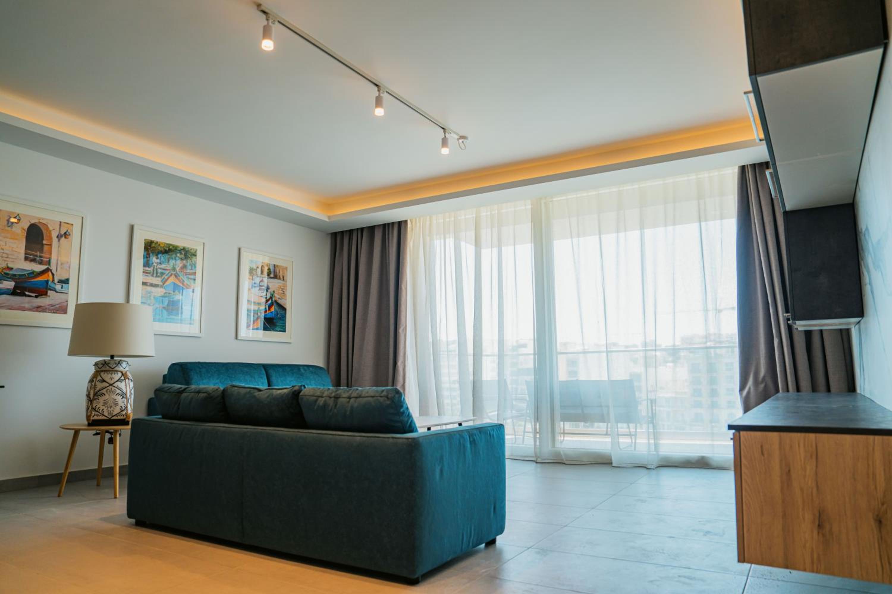 86 Spinola Bay photo 5