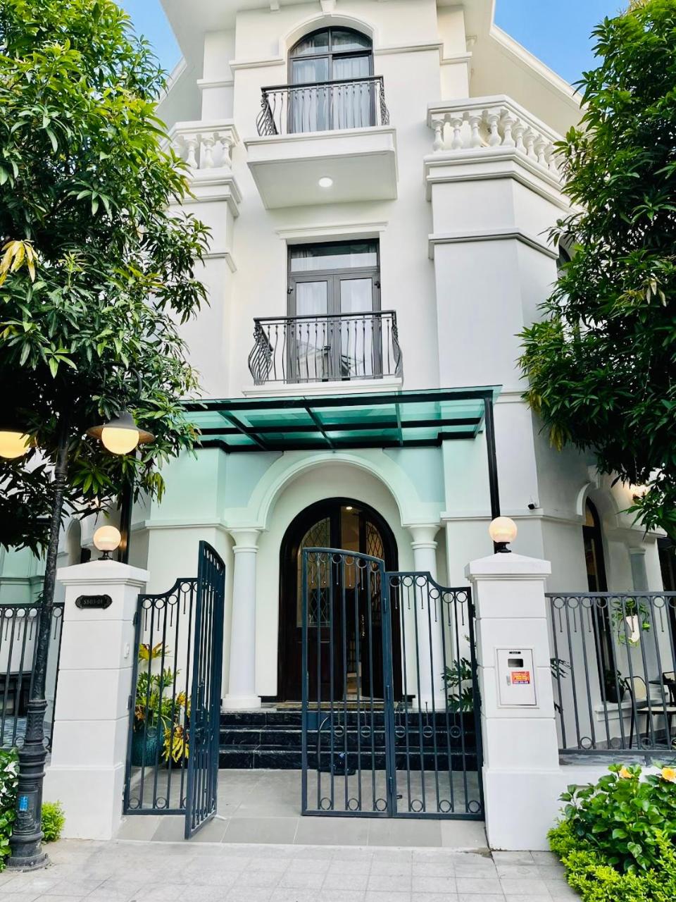HungChu's Villa Vinhome Ocean Park