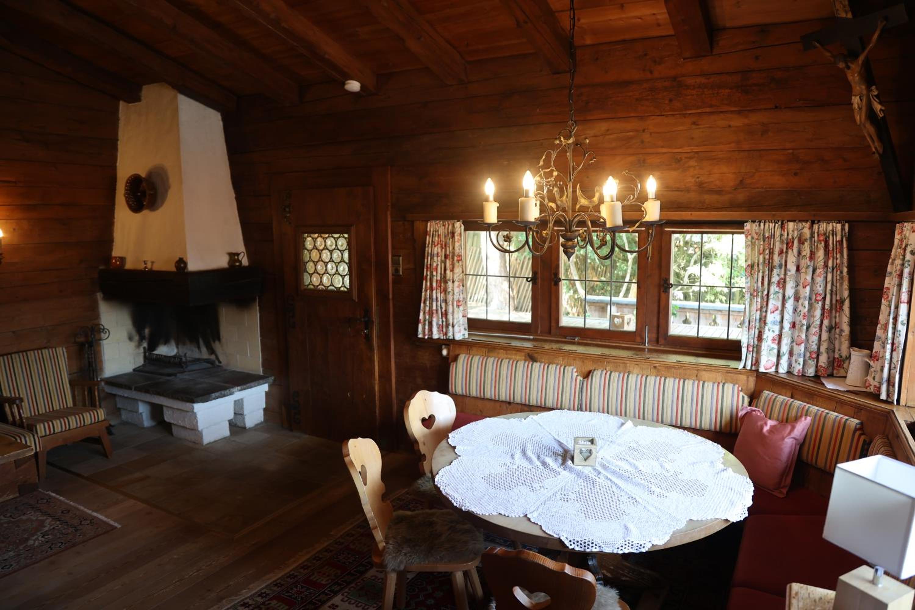 NINA's Chalet - by AlpenLuxus Collection
