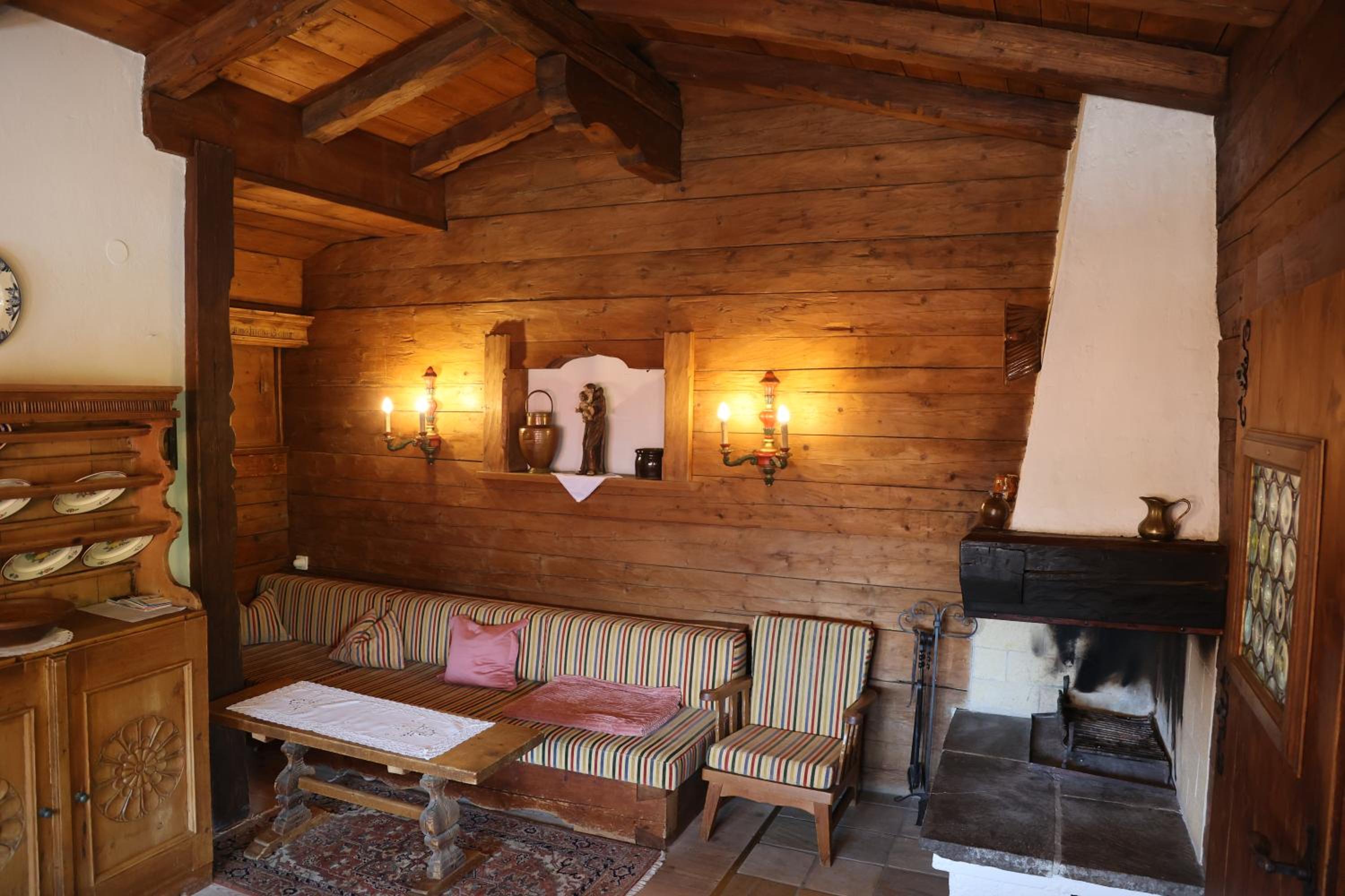 NINA's Chalet - by AlpenLuxus Collection