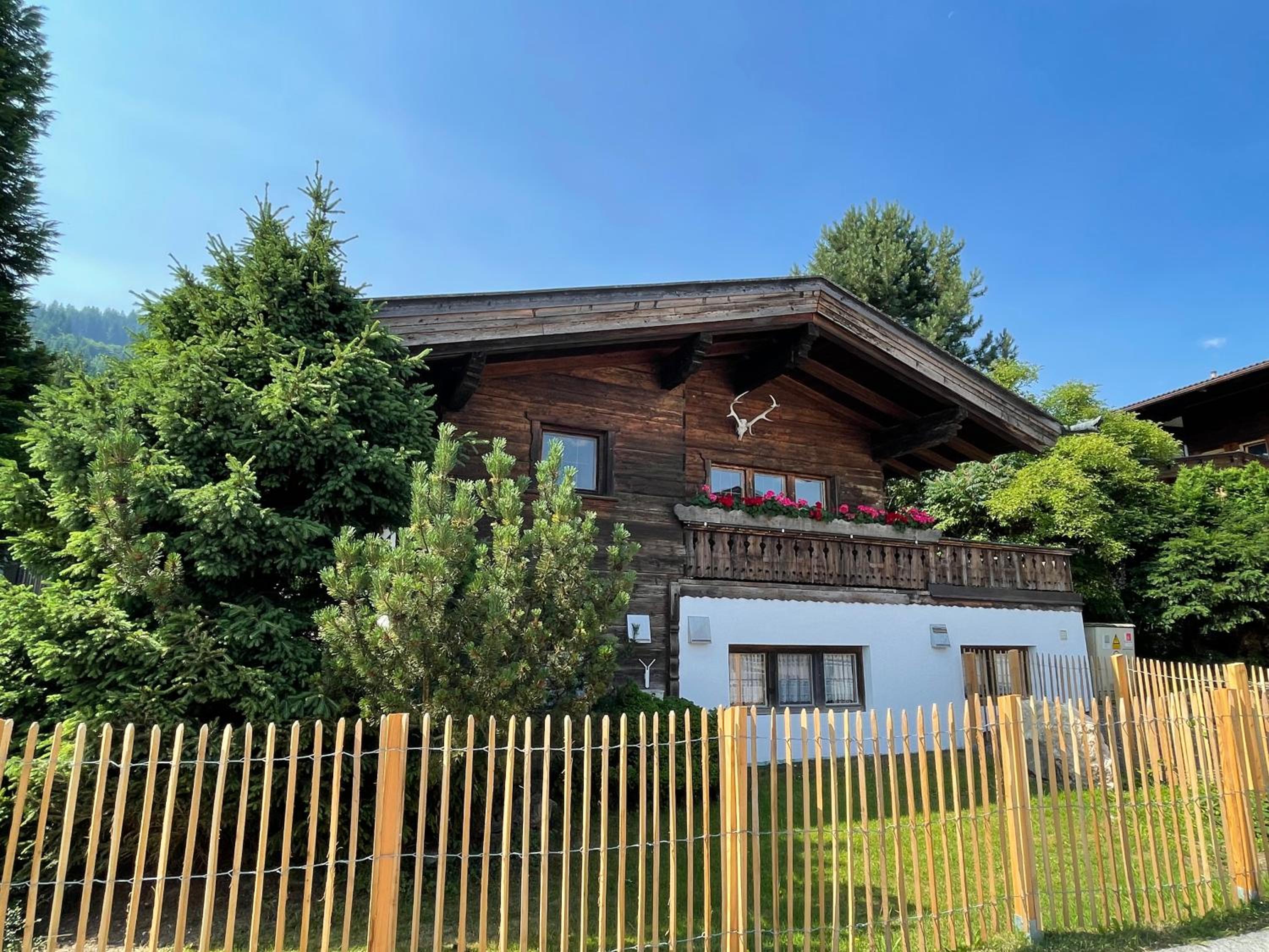 NINA's Chalet - by AlpenLuxus Collection
