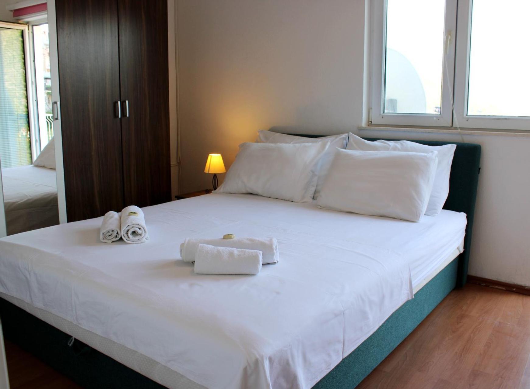 Bjelopera Rooms