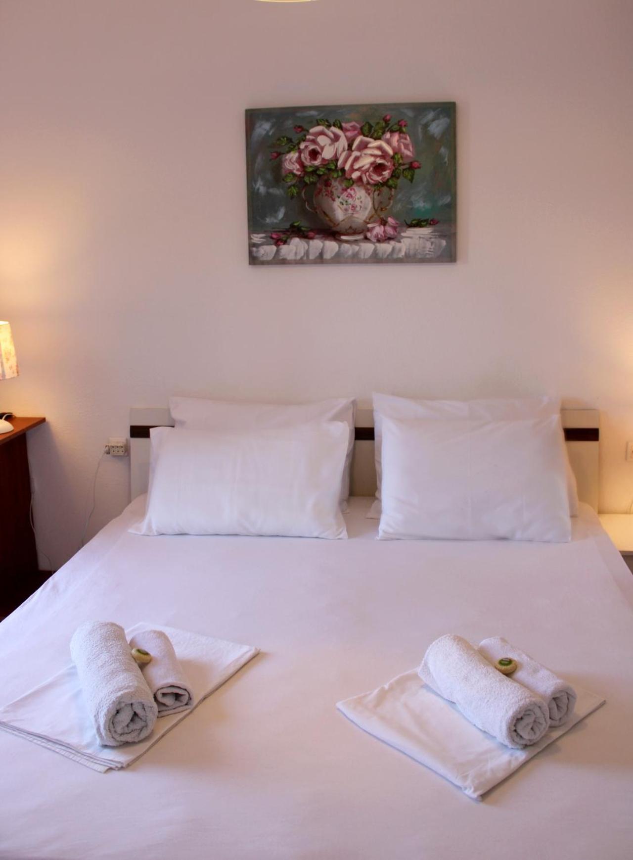 Bjelopera Rooms