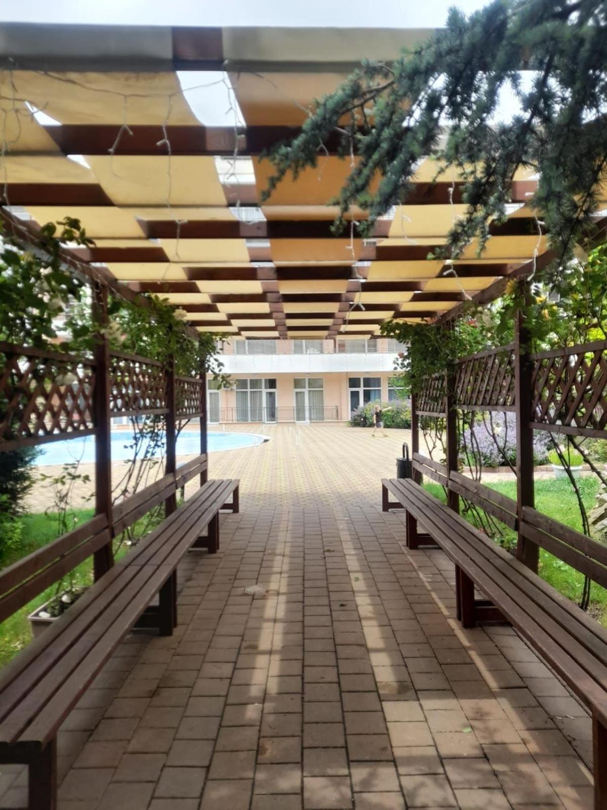 Lovely 3 Room Apartment new furnished Kamelia Sunny Beach