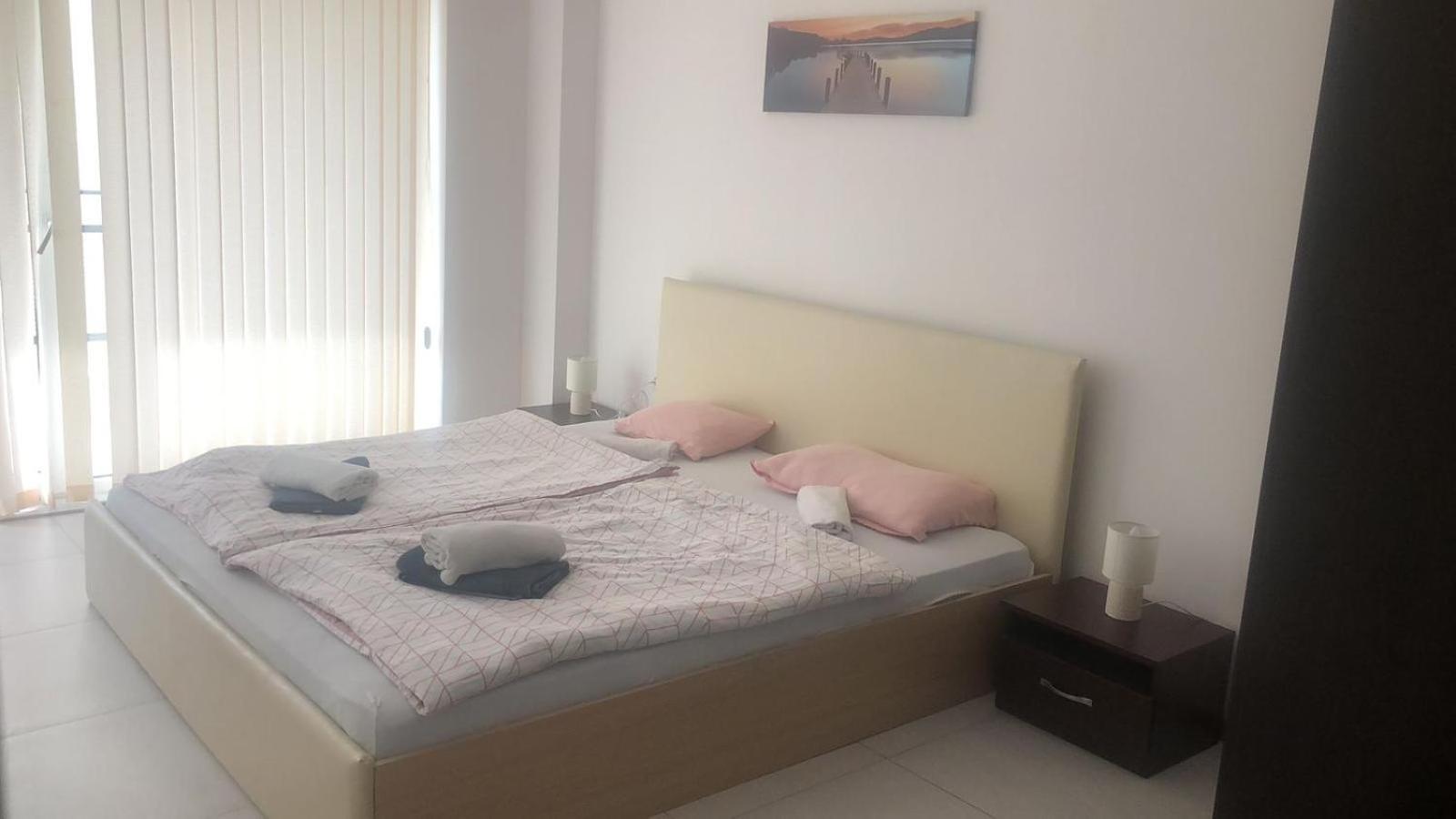 Lovely 3 Room Apartment new furnished Kamelia Sunny Beach
