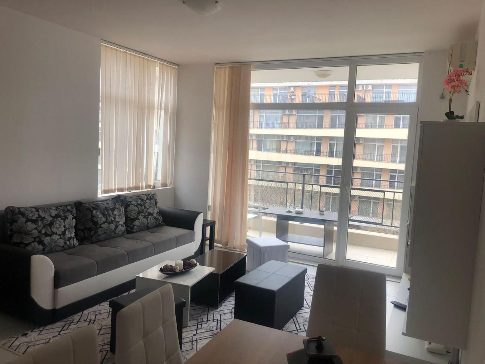 Lovely 3 Room Apartment new furnished Kamelia Sunny Beach