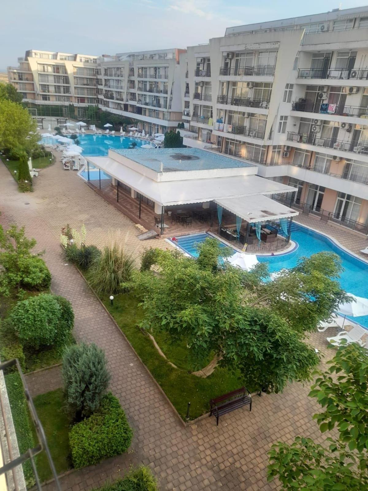 Lovely 3 Room Apartment new furnished Kamelia Sunny Beach