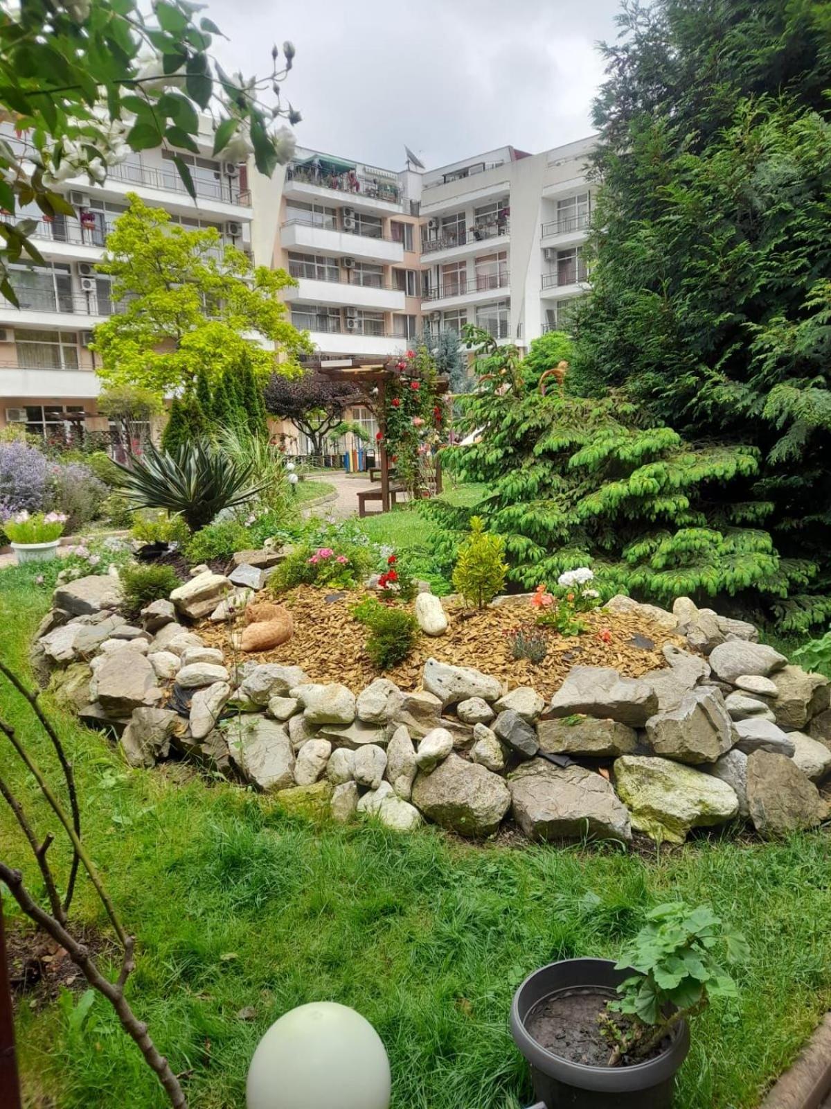 Lovely 3 Room Apartment new furnished Kamelia Sunny Beach