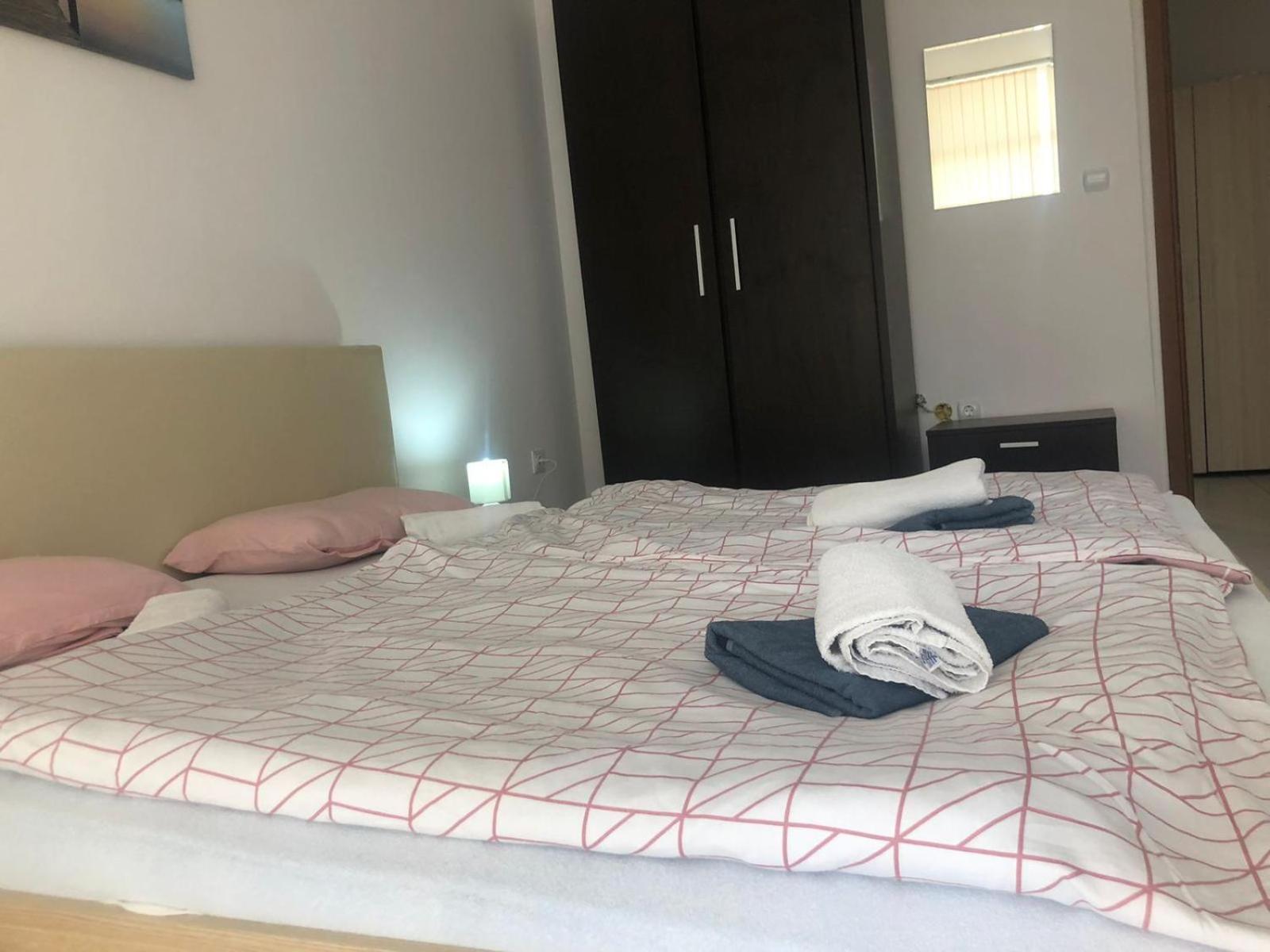 Lovely 3 Room Apartment new furnished Kamelia Sunny Beach