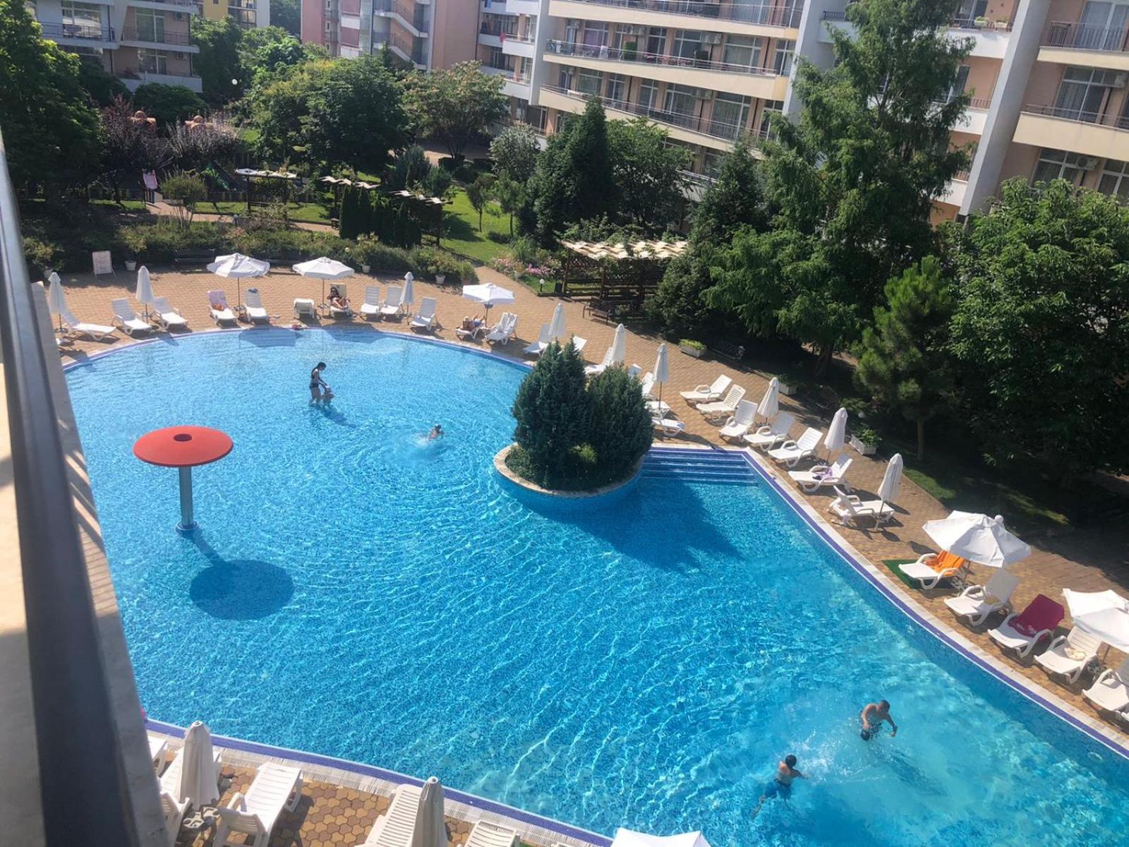 Lovely 3 Room Apartment new furnished Kamelia Sunny Beach