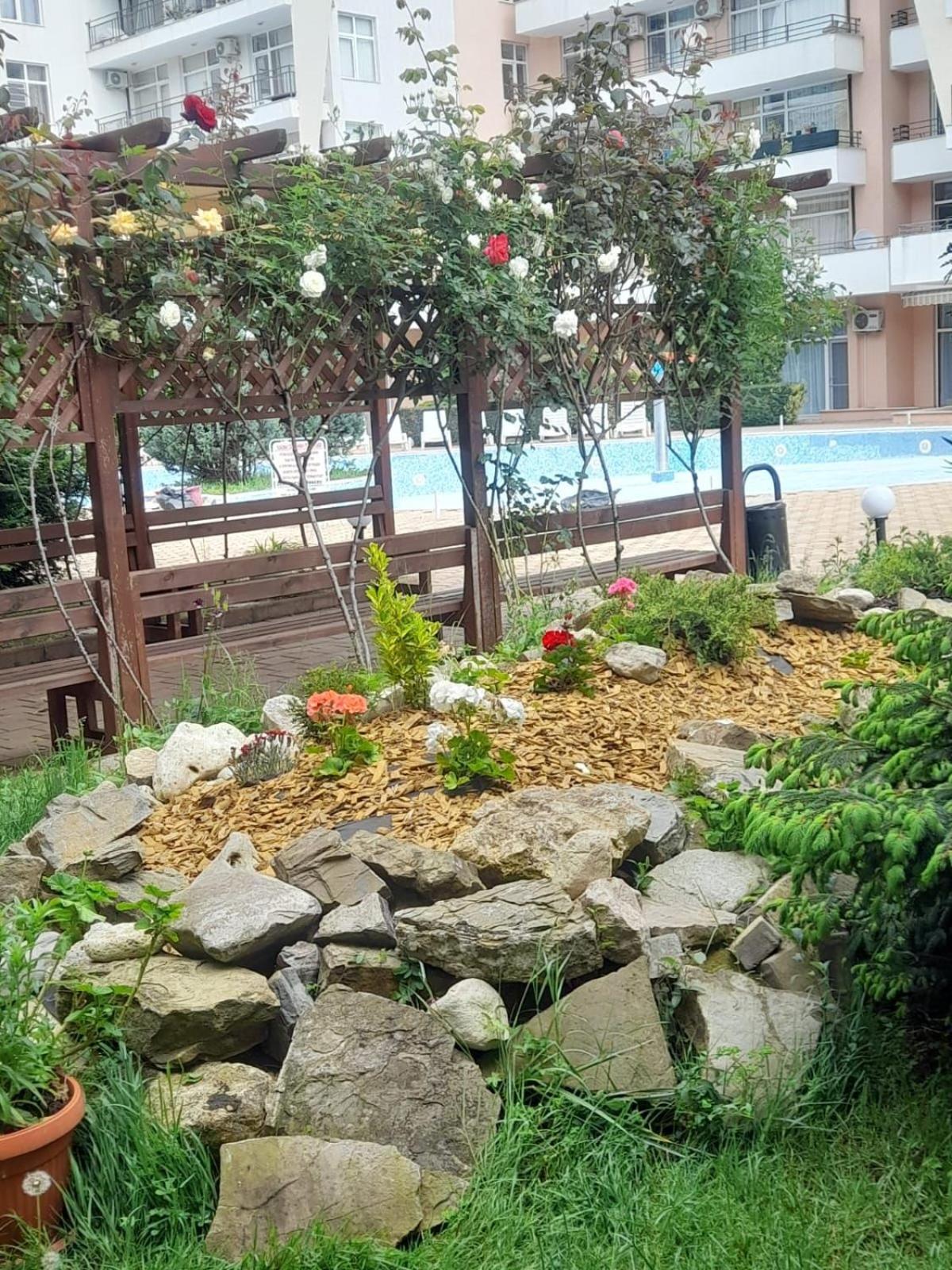 Lovely 3 Room Apartment new furnished Kamelia Sunny Beach