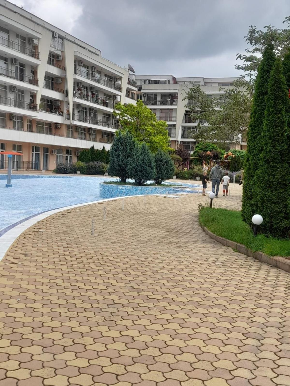 Lovely 3 Room Apartment new furnished Kamelia Sunny Beach